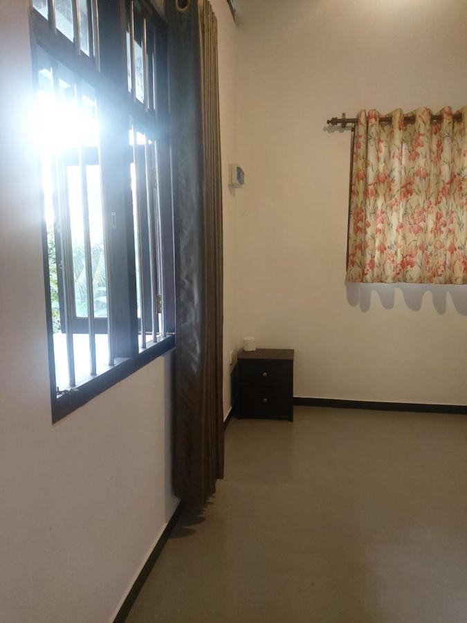 Anusha Apartment 15 Homestay Гале Екстериор снимка