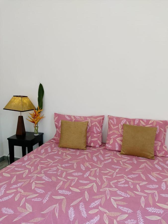 Anusha Apartment 15 Homestay Гале Екстериор снимка