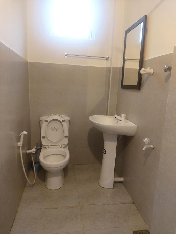 Anusha Apartment 15 Homestay Гале Екстериор снимка