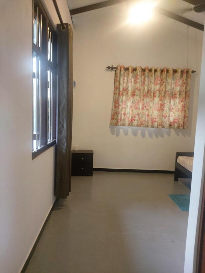 Anusha Apartment 15 Homestay Гале Екстериор снимка