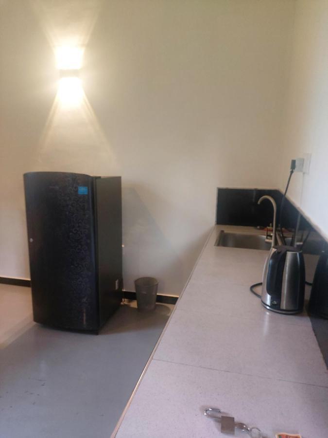 Anusha Apartment 15 Homestay Гале Екстериор снимка