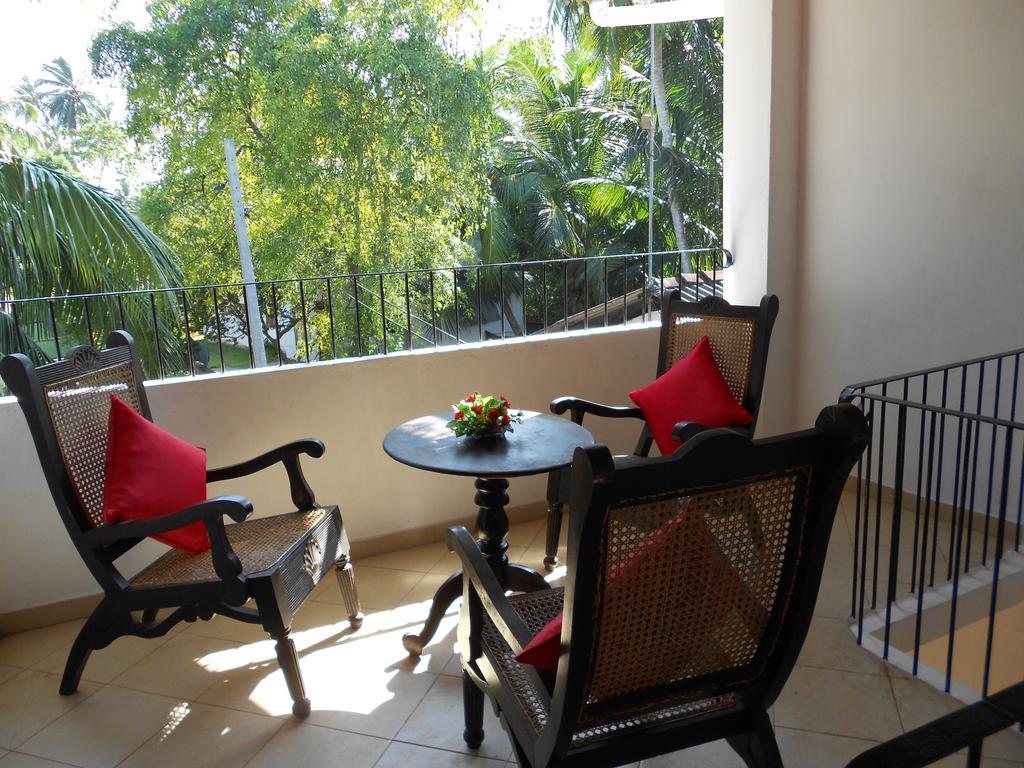 Anusha Apartment 15 Homestay Гале Екстериор снимка