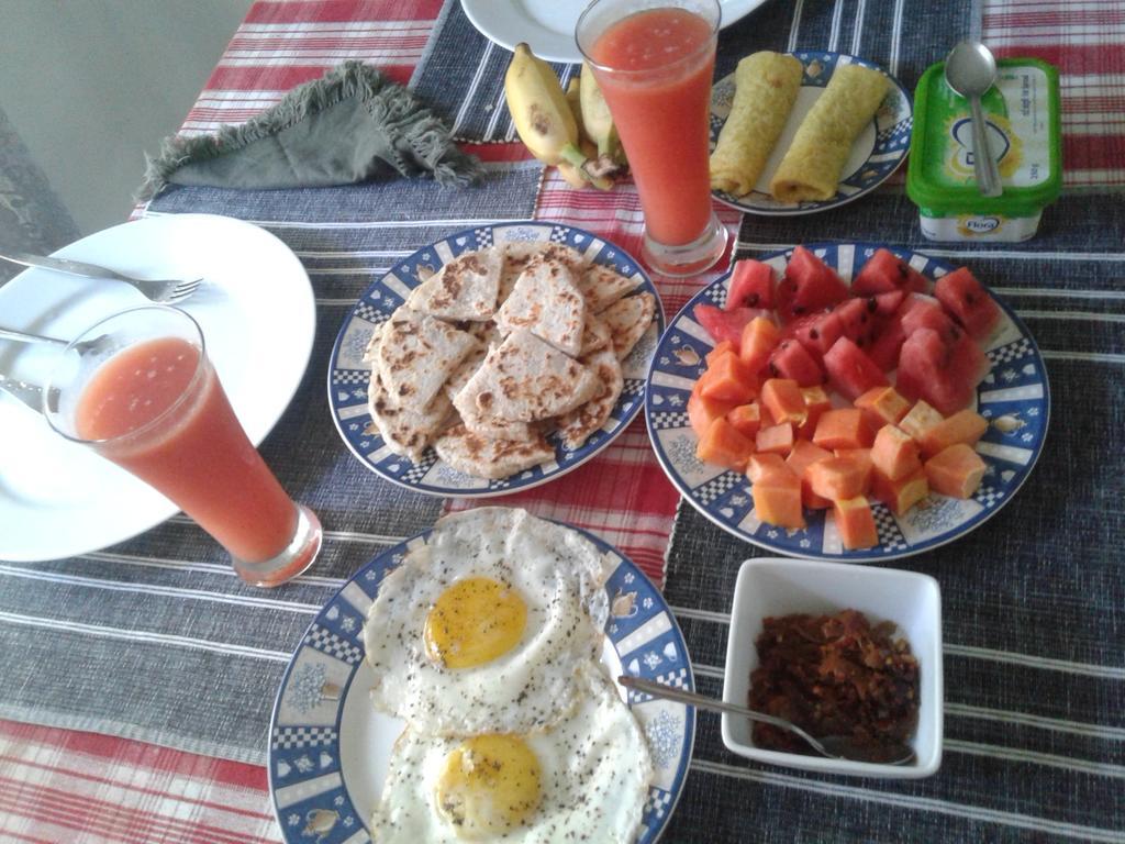 Anusha Apartment 15 Homestay Гале Екстериор снимка
