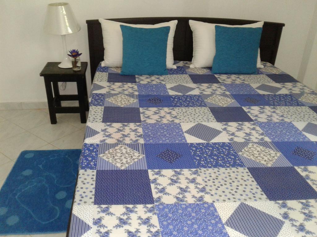 Anusha Apartment 15 Homestay Гале Екстериор снимка