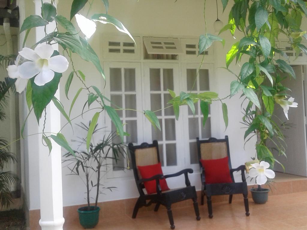 Anusha Apartment 15 Homestay Гале Екстериор снимка