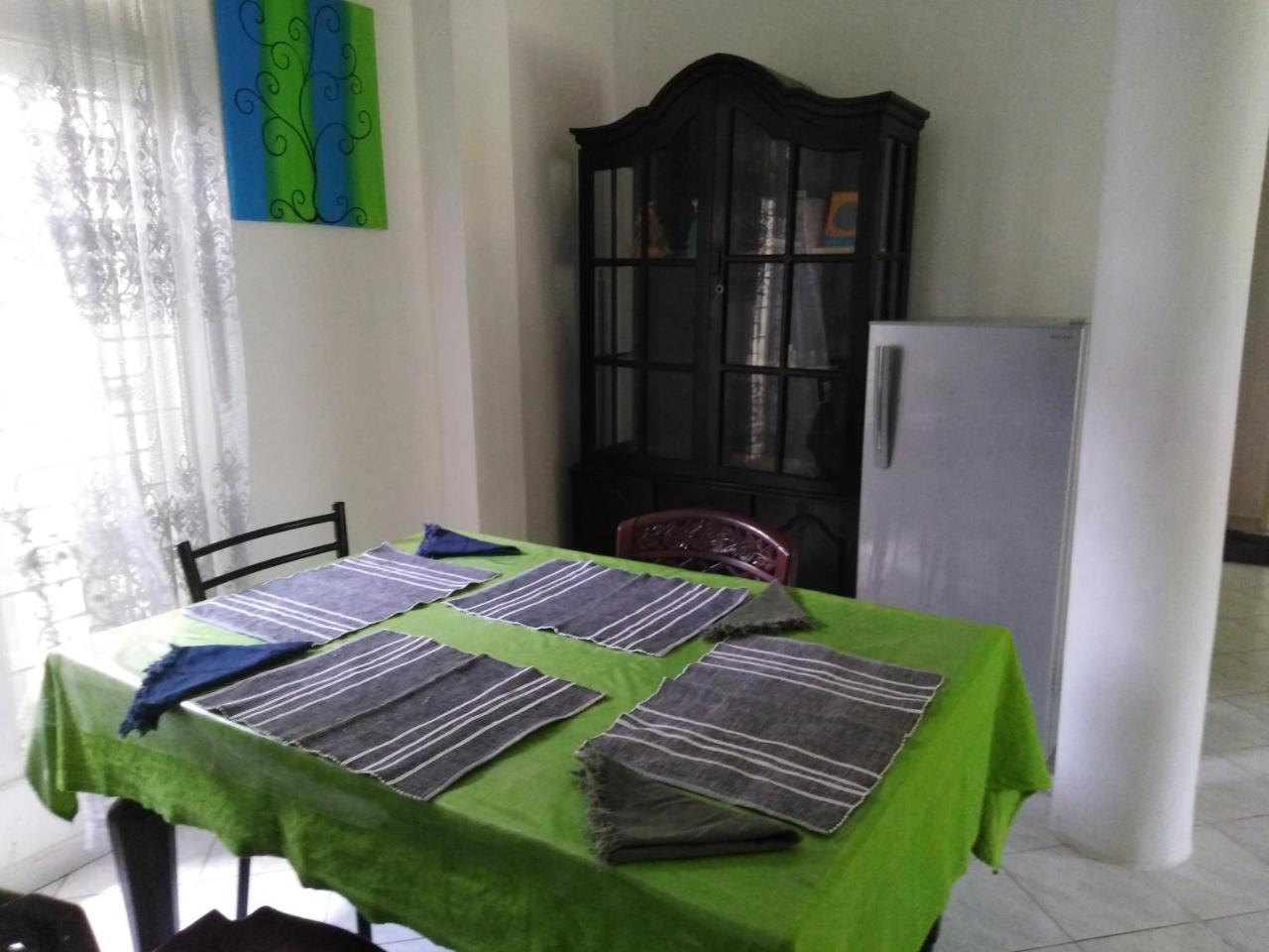 Anusha Apartment 15 Homestay Гале Екстериор снимка