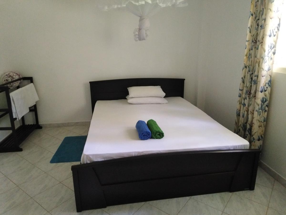 Anusha Apartment 15 Homestay Гале Екстериор снимка