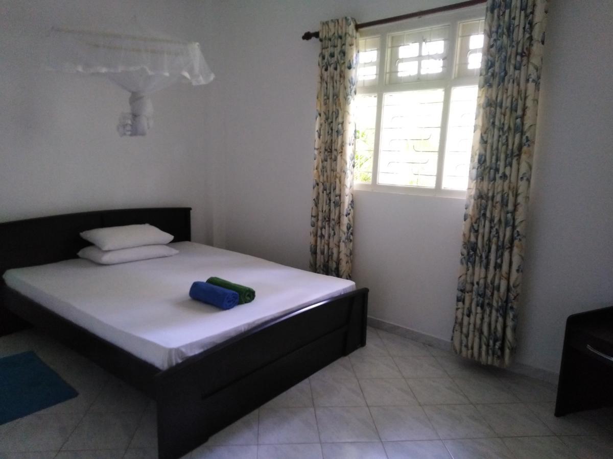 Anusha Apartment 15 Homestay Гале Екстериор снимка