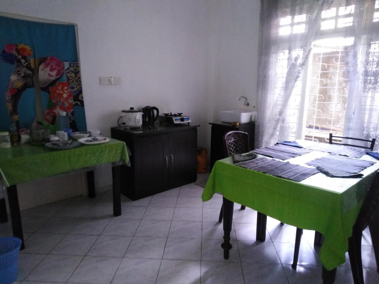 Anusha Apartment 15 Homestay Гале Екстериор снимка